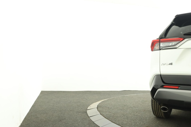 Toyota RAV4 - 2.5 Hybrid Bi-Tone 43