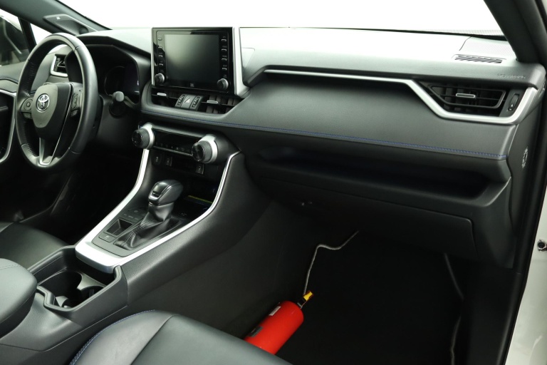 Toyota RAV4 - 2.5 Hybrid Bi-Tone 47