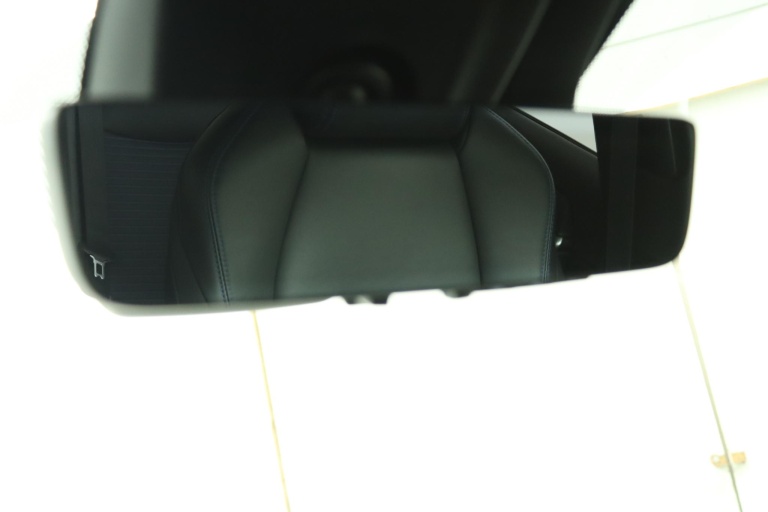 Toyota RAV4 - 2.5 Hybrid Bi-Tone 69