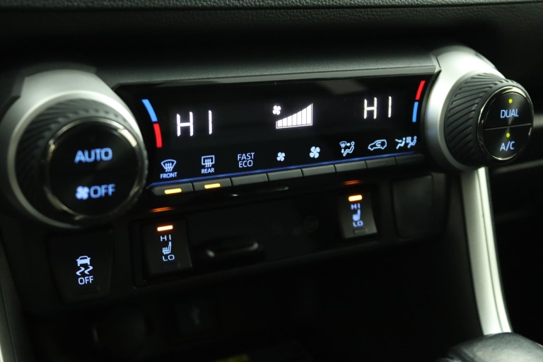 Toyota RAV4 - 2.5 Hybrid Bi-Tone 7