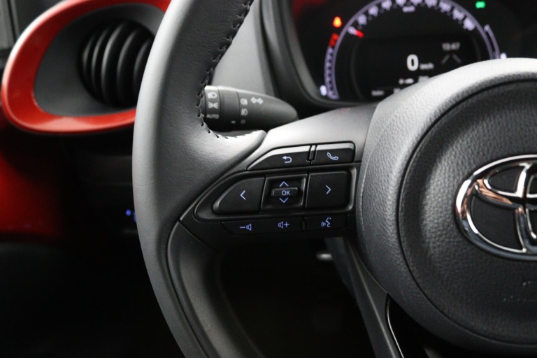 Toyota Aygo X - 1.0 VVT-i MT Pulse Limited 16