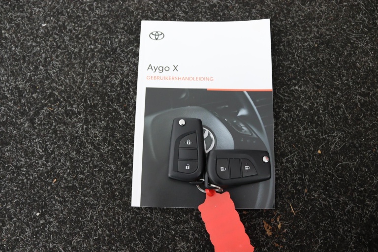 Toyota Aygo X - 1.0 VVT-i MT Pulse Limited 21