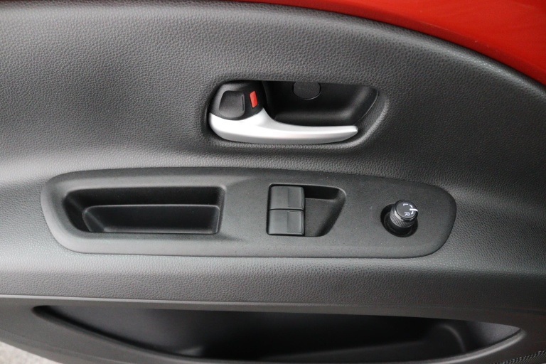 Toyota Aygo X - 1.0 VVT-i MT Pulse Limited 32