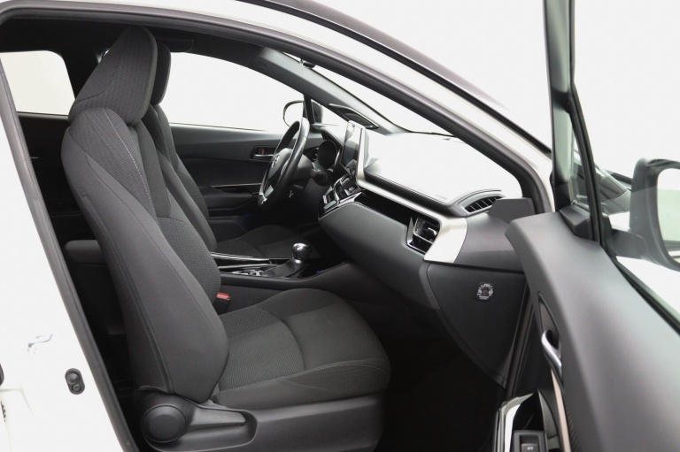 Toyota C-HR - 1.8 Hybrid Style Ultimate 10