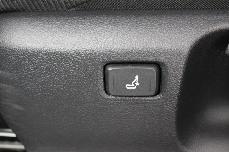 Toyota C-HR - 1.8 Hybrid Style Ultimate 32