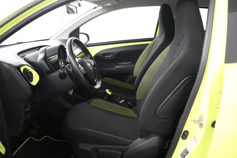 Toyota Aygo - 1.0 VVT-i x-cite 17