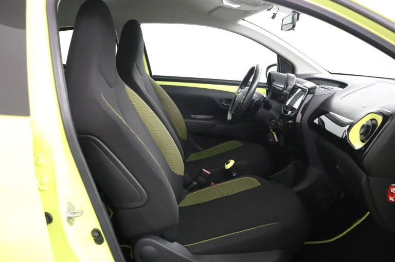 Toyota Aygo - 1.0 VVT-i x-cite 22