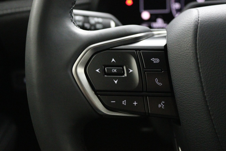 Lexus LBX - Business Line 2WD  18