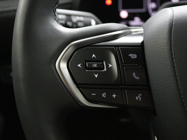 Lexus LBX - Business Line 2WD 