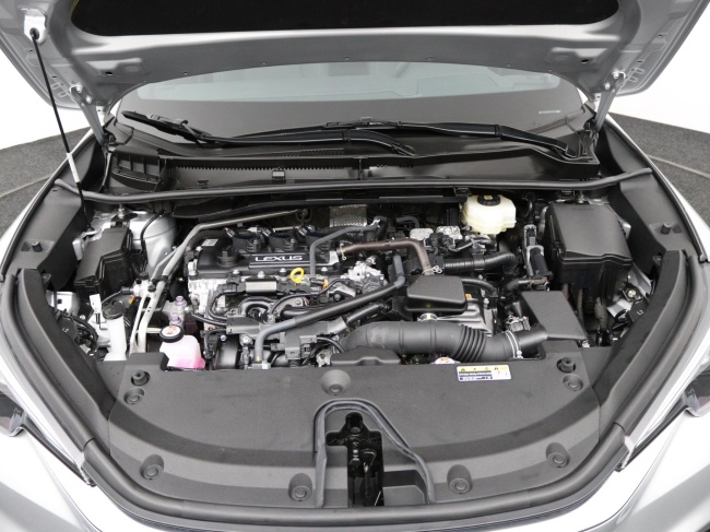 Lexus LBX - Business Line 2WD 