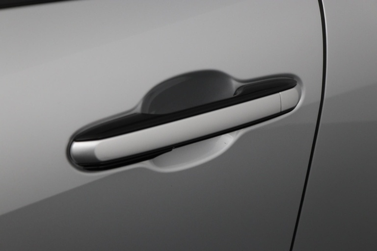 Lexus LBX - Business Line 2WD  34