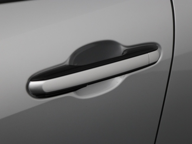 Lexus LBX - Business Line 2WD 