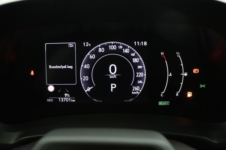 Lexus LBX - Business Line 2WD  6