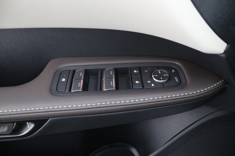 Lexus RX - 450h+ Plug-in Hybrid 35th Edition 28