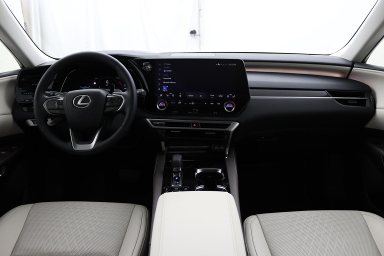 Lexus RX - 450h+ Plug-in Hybrid 35th Edition 4