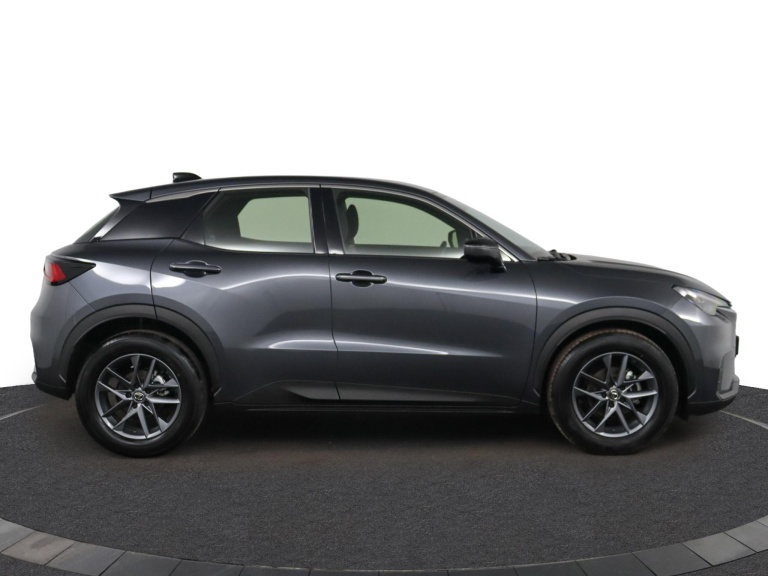 Lexus LBX - Elegant 2WD 13