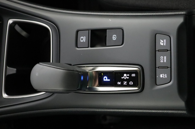 Lexus LBX - Elegant 2WD 27