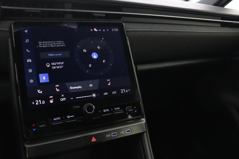 Lexus LBX - Elegant 2WD 28