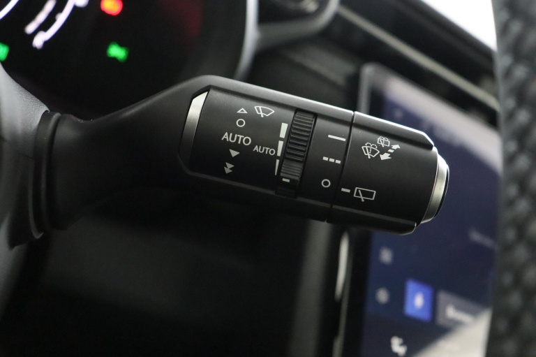 Lexus LBX - Elegant 2WD 32