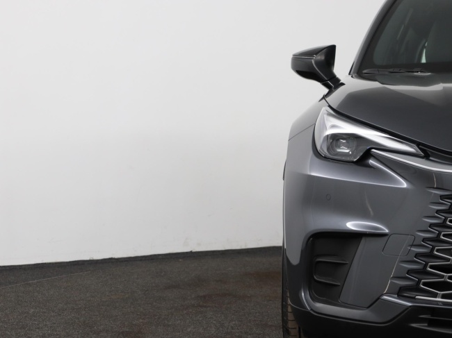 Lexus LBX - Elegant 2WD