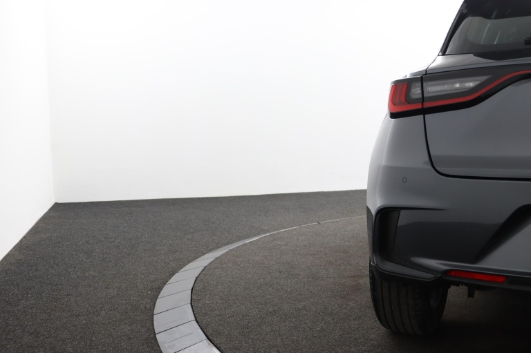 Lexus LBX - Elegant 2WD 40