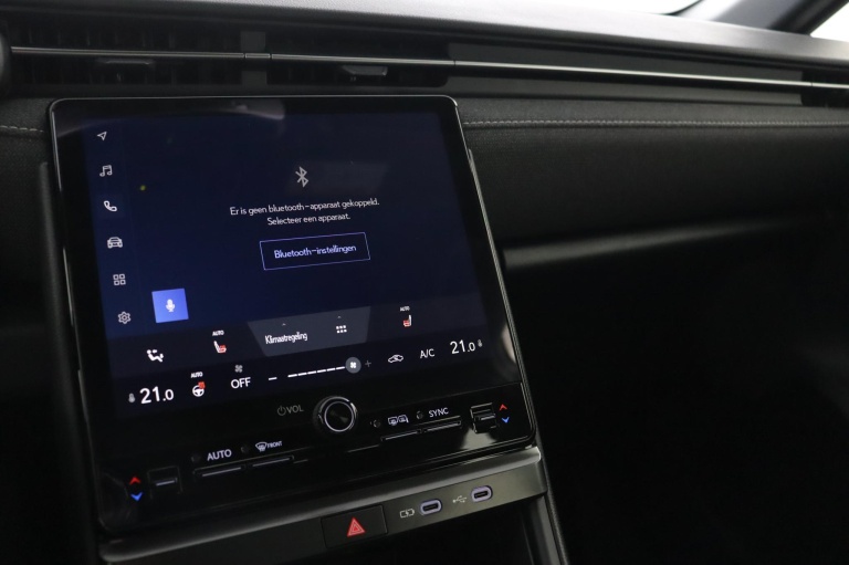 Lexus LBX - Elegant 2WD 44