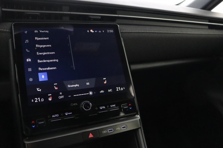 Lexus LBX - Elegant 2WD 45