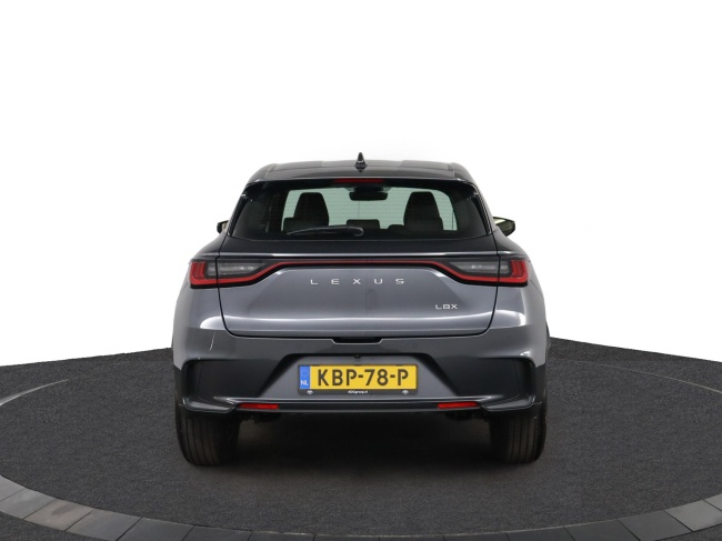 Lexus LBX - Elegant 2WD