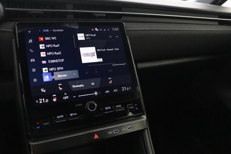 Lexus LBX - Elegant 2WD 8