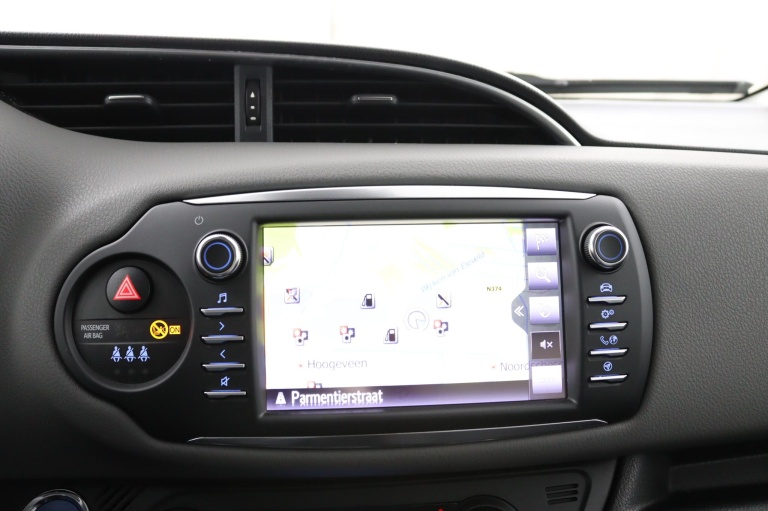 Toyota Yaris - 1.5 Hybrid Design Sport 13