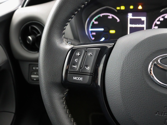 Toyota Yaris - 1.5 Hybrid Design Sport