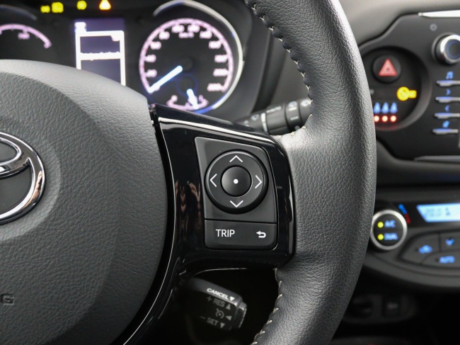 Toyota Yaris - 1.5 Hybrid Design Sport