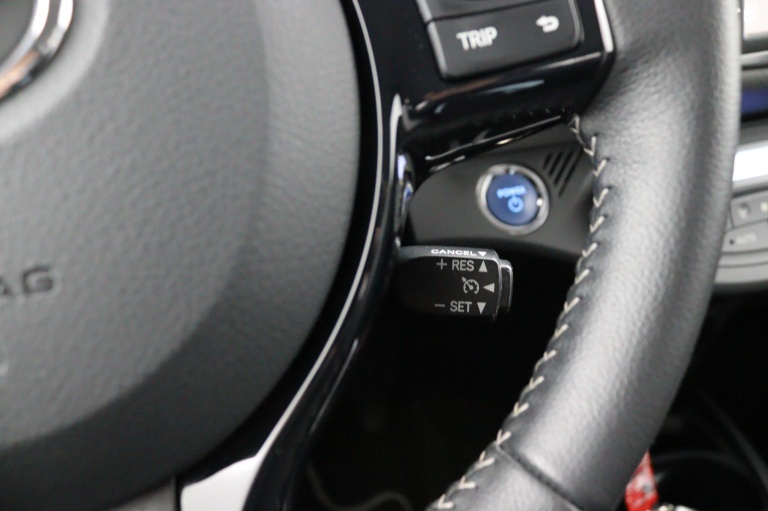 Toyota Yaris - 1.5 Hybrid Design Sport 20