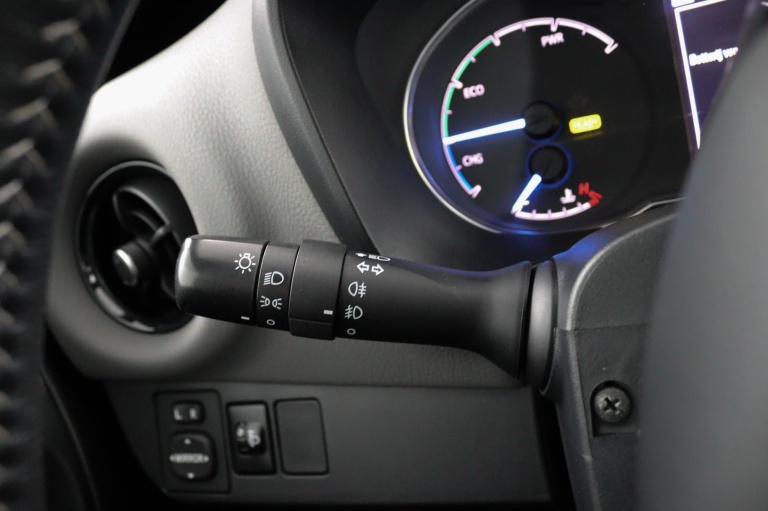 Toyota Yaris - 1.5 Hybrid Design Sport 21