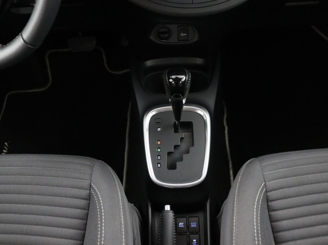 Toyota Yaris - 1.5 Hybrid Design Sport
