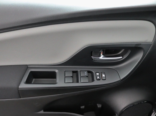 Toyota Yaris - 1.5 Hybrid Design Sport