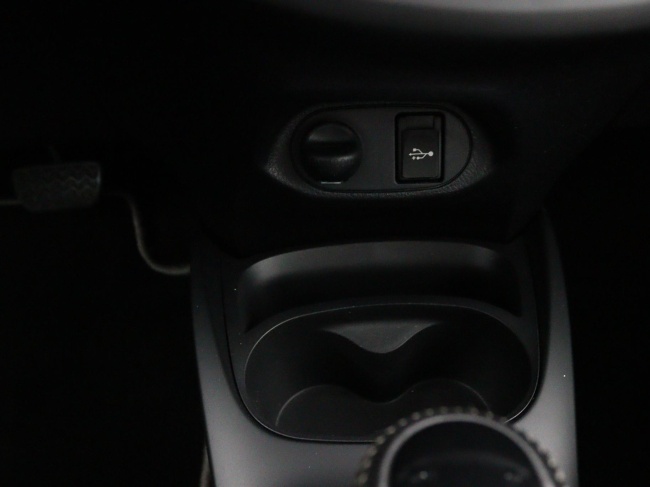 Toyota Yaris - 1.5 Hybrid Design Sport