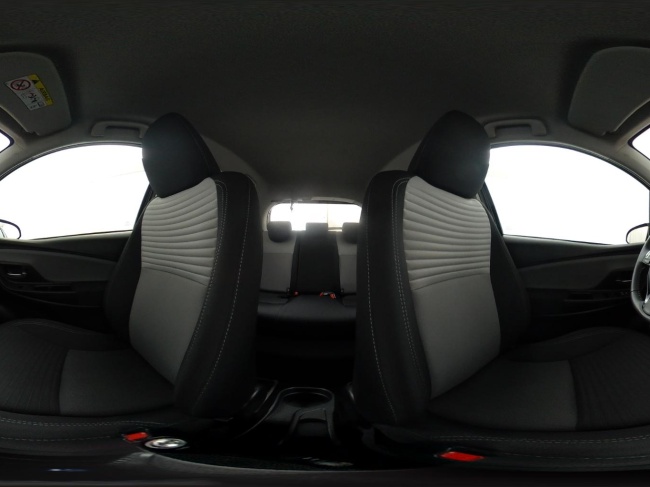 Toyota Yaris - 1.5 Hybrid Design Sport