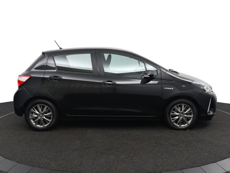 Toyota Yaris - 1.5 Hybrid Design Sport 6