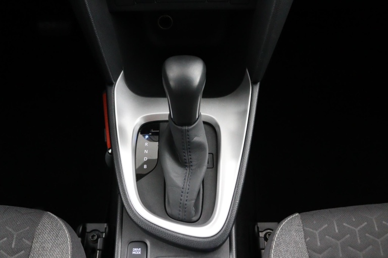 Toyota Yaris Cross - 1.5 Hybrid First Edition 21