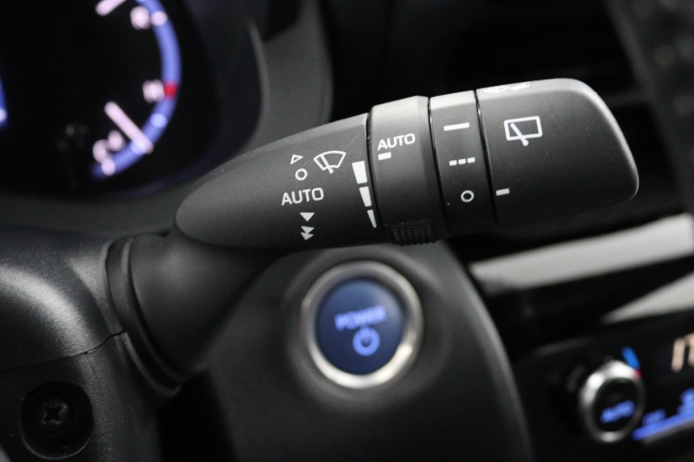 Toyota Yaris Cross - 1.5 Hybrid First Edition 25