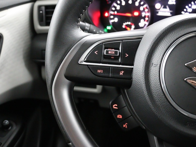 Suzuki Swift - 1.2 Select Smart Hybrid