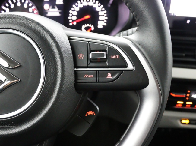 Suzuki Swift - 1.2 Select Smart Hybrid