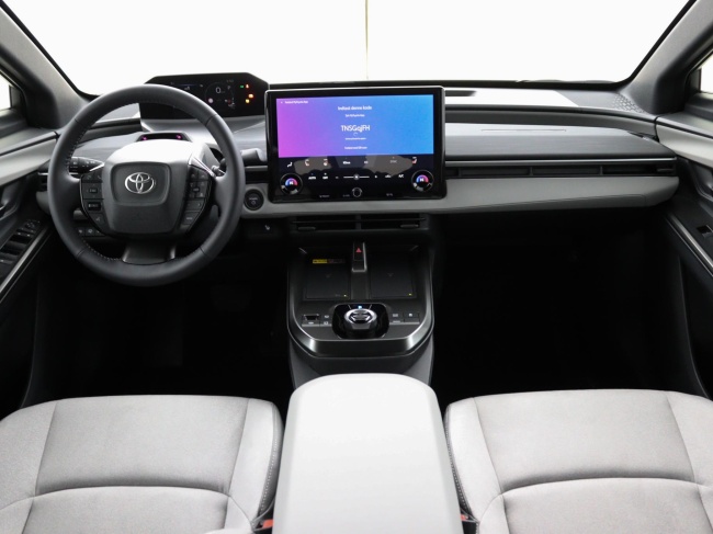 Toyota C-HR+ - Executive AWD 77 kWh