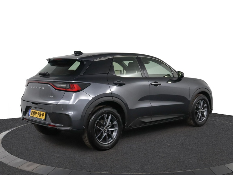Lexus LBX - Elegant 2WD 2