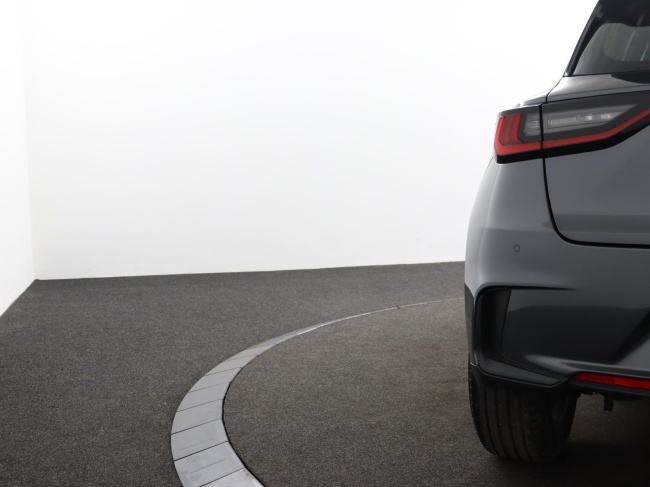 Lexus LBX - Elegant 2WD