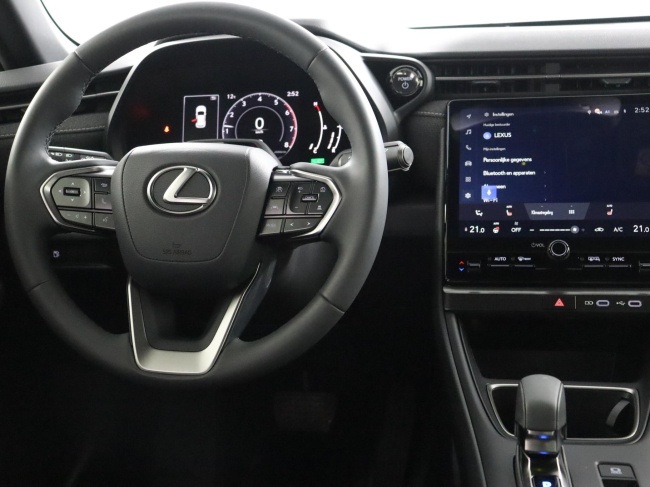 Lexus LBX - Elegant 2WD