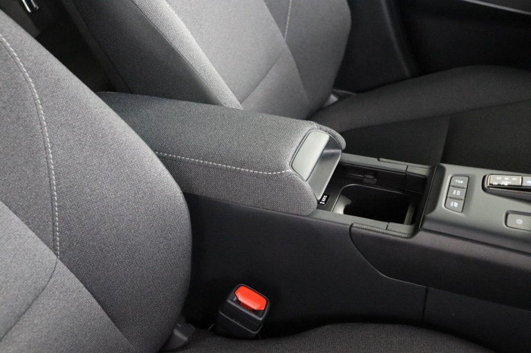 Lexus LBX - Elegant 2WD 54