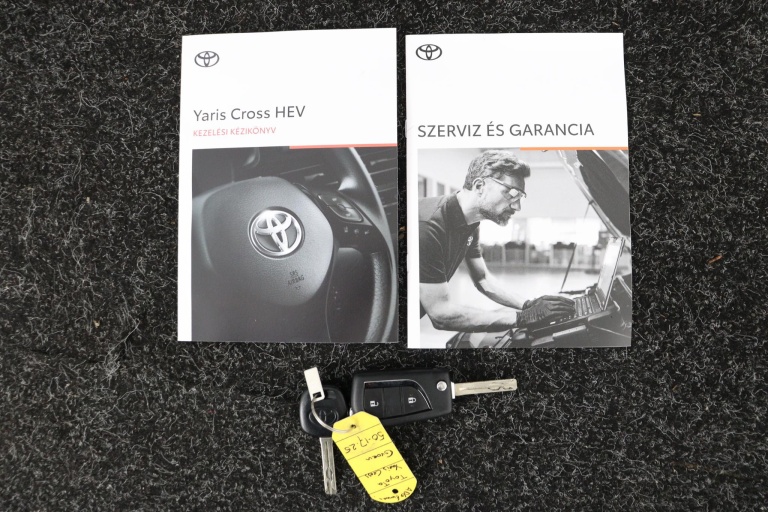 Toyota Yaris Cross - 1.5 Hybrid 115 Active 11