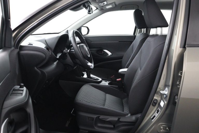 Toyota Yaris Cross - 1.5 Hybrid 115 Active 17